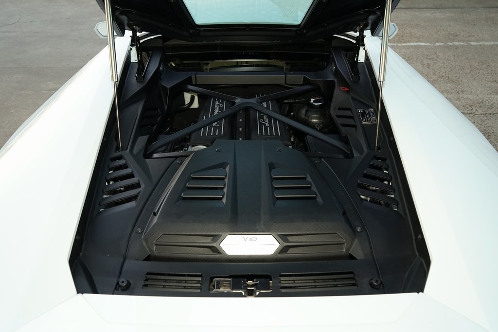 2020 Lamborghini Huracan EVO AWD