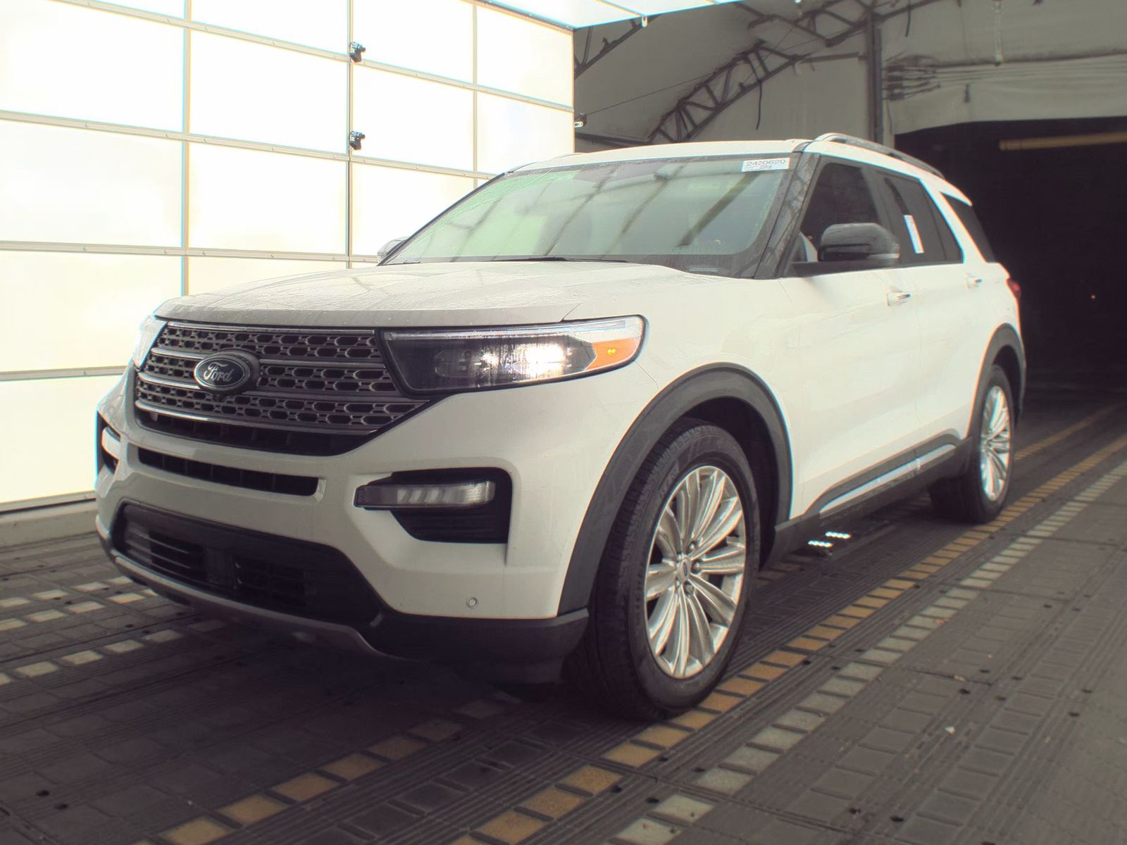 2023 Ford Explorer Limited RWD