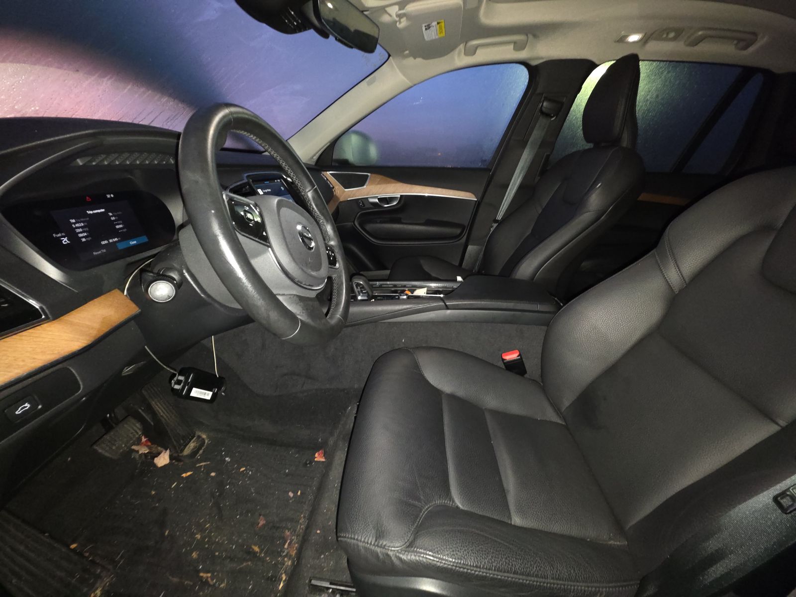 2024 Volvo XC90 B5 Plus AWD