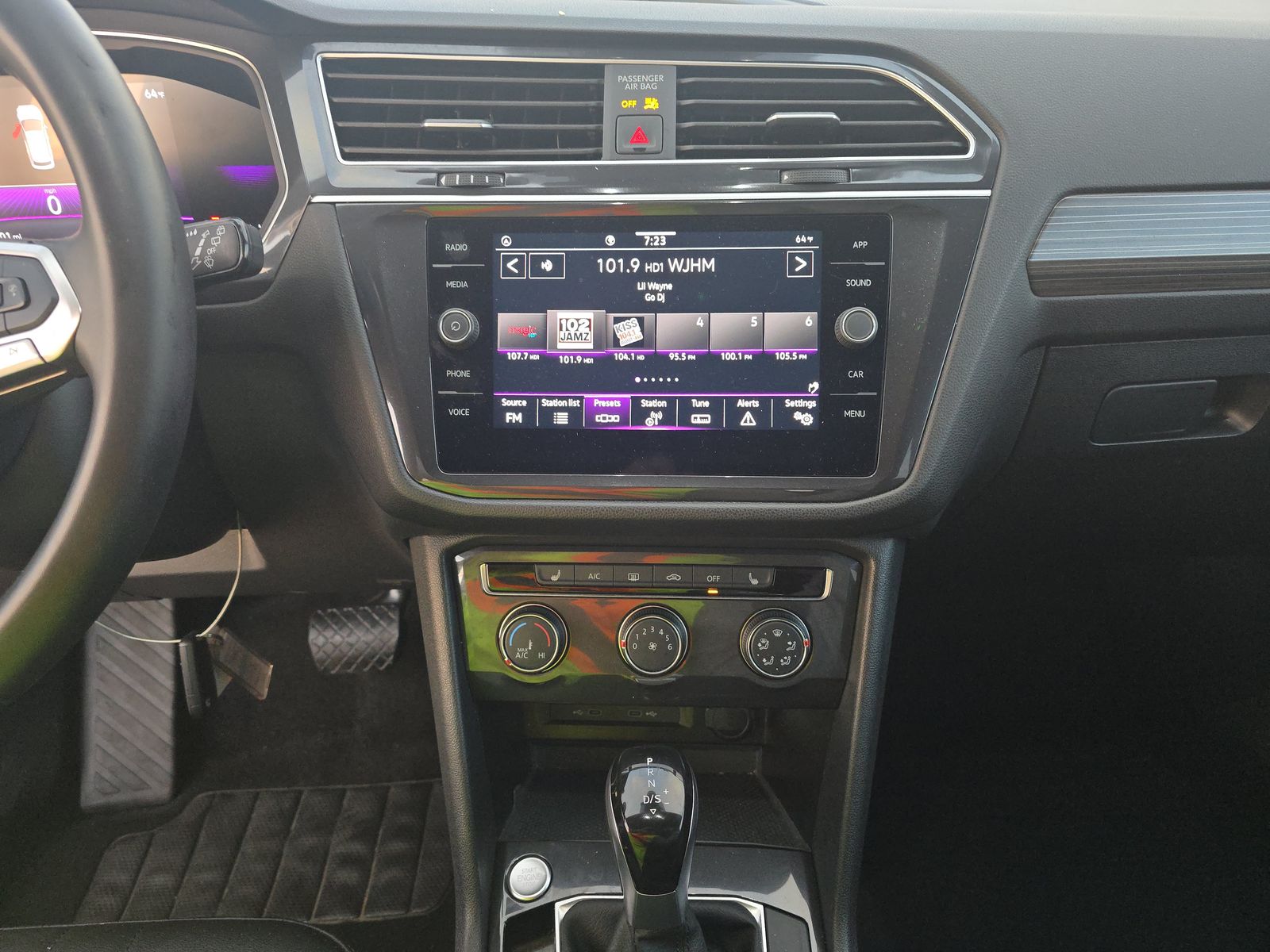 2024 Volkswagen Tiguan 2.0T Wolfsburg Edition FWD