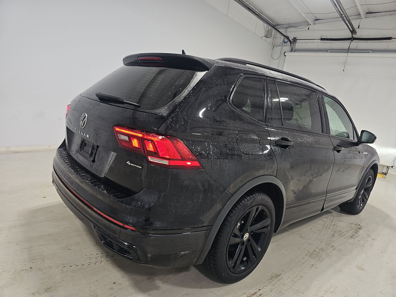 2024 Volkswagen Tiguan 2.0T SE R-Line Black AWD