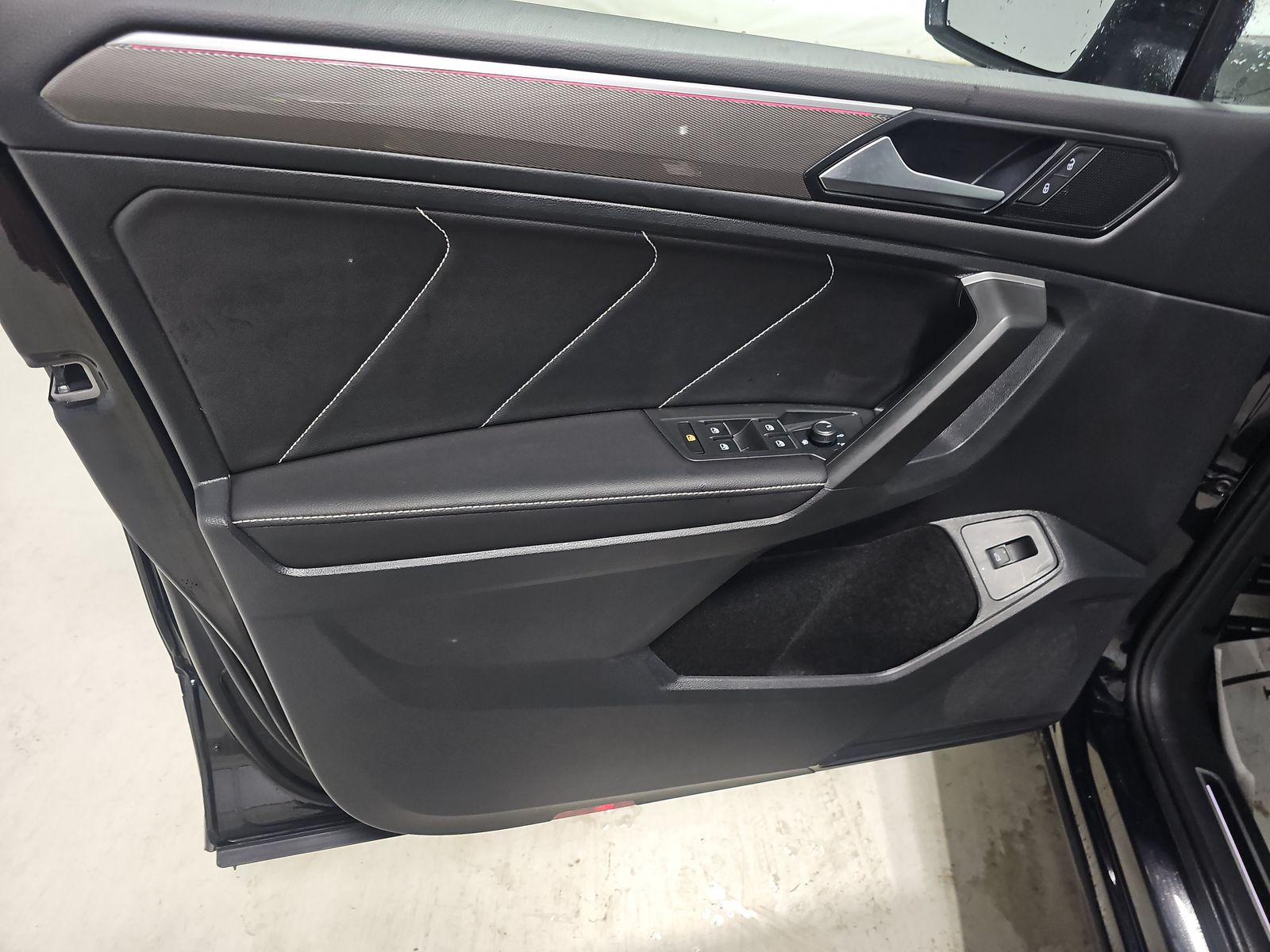 2024 Volkswagen Tiguan 2.0T SE R-Line Black AWD