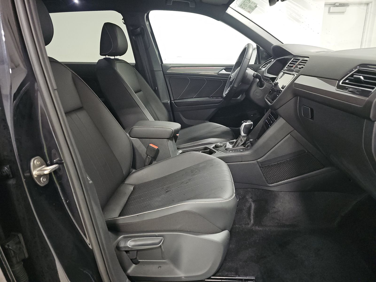 2024 Volkswagen Tiguan 2.0T SE R-Line Black AWD