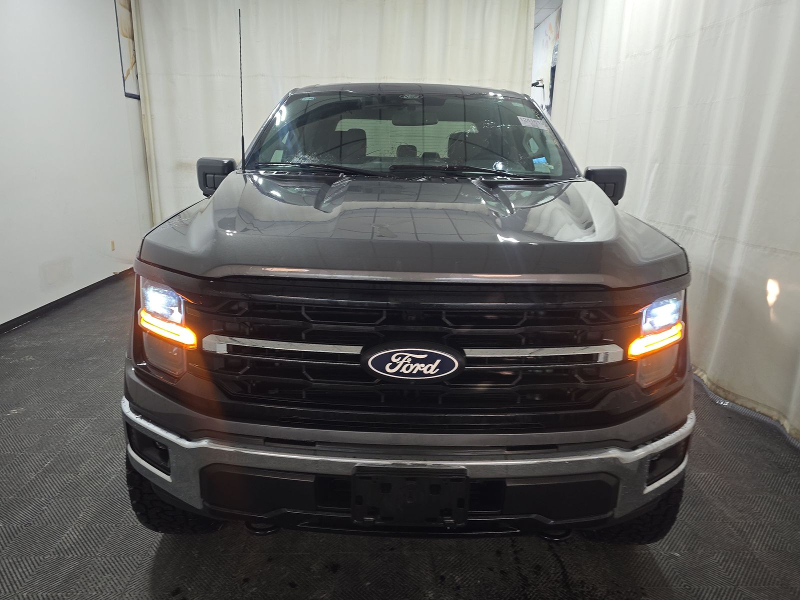 2024 Ford F-150 XLT AWD