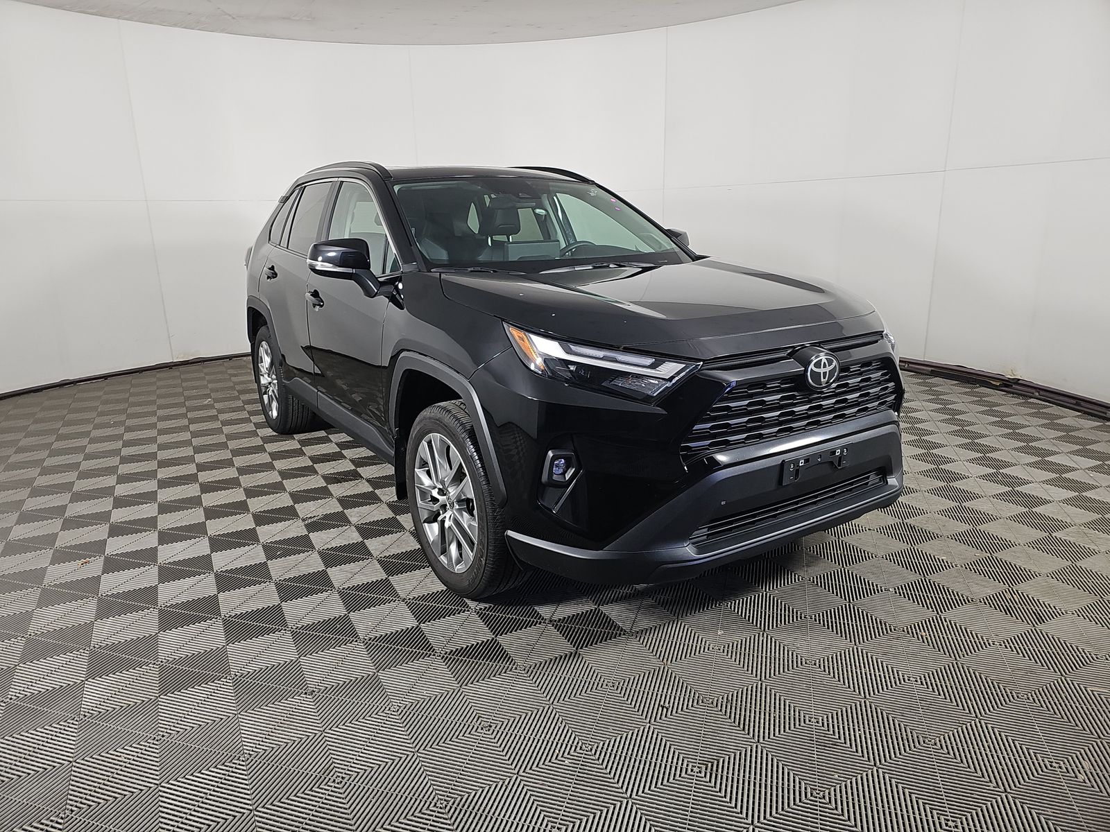 2024 Toyota RAV4 XLE Premium AWD