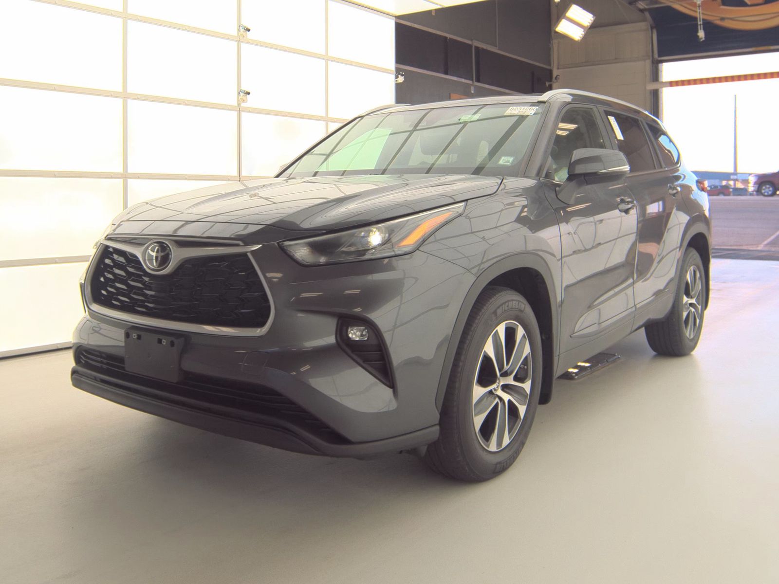 2023 Toyota Highlander XLE AWD