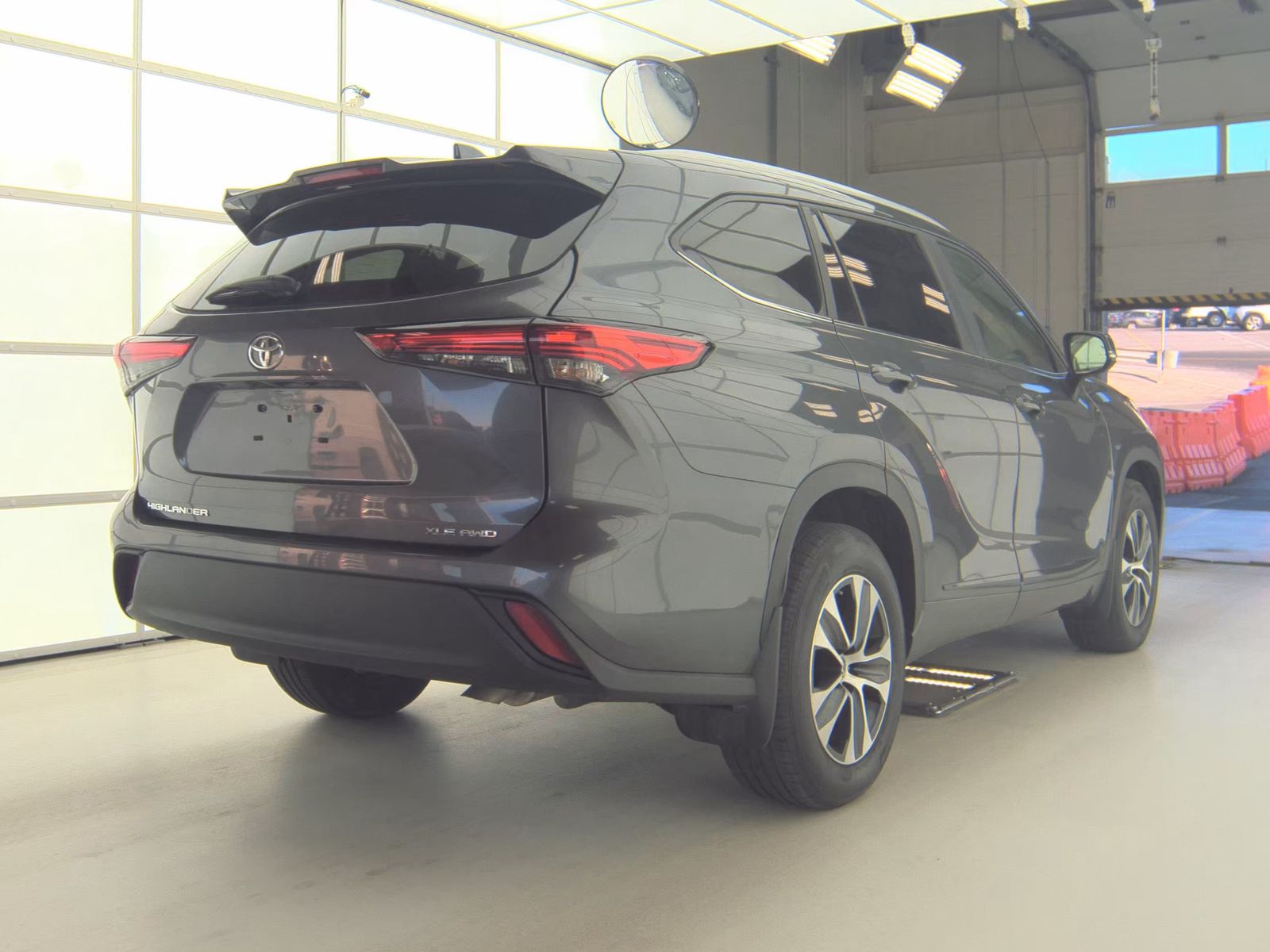 2023 Toyota Highlander XLE AWD