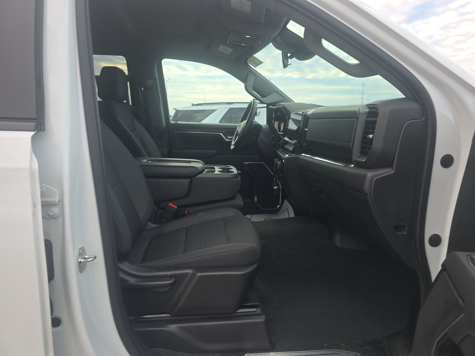 2023 Chevrolet Silverado 1500 LT AWD