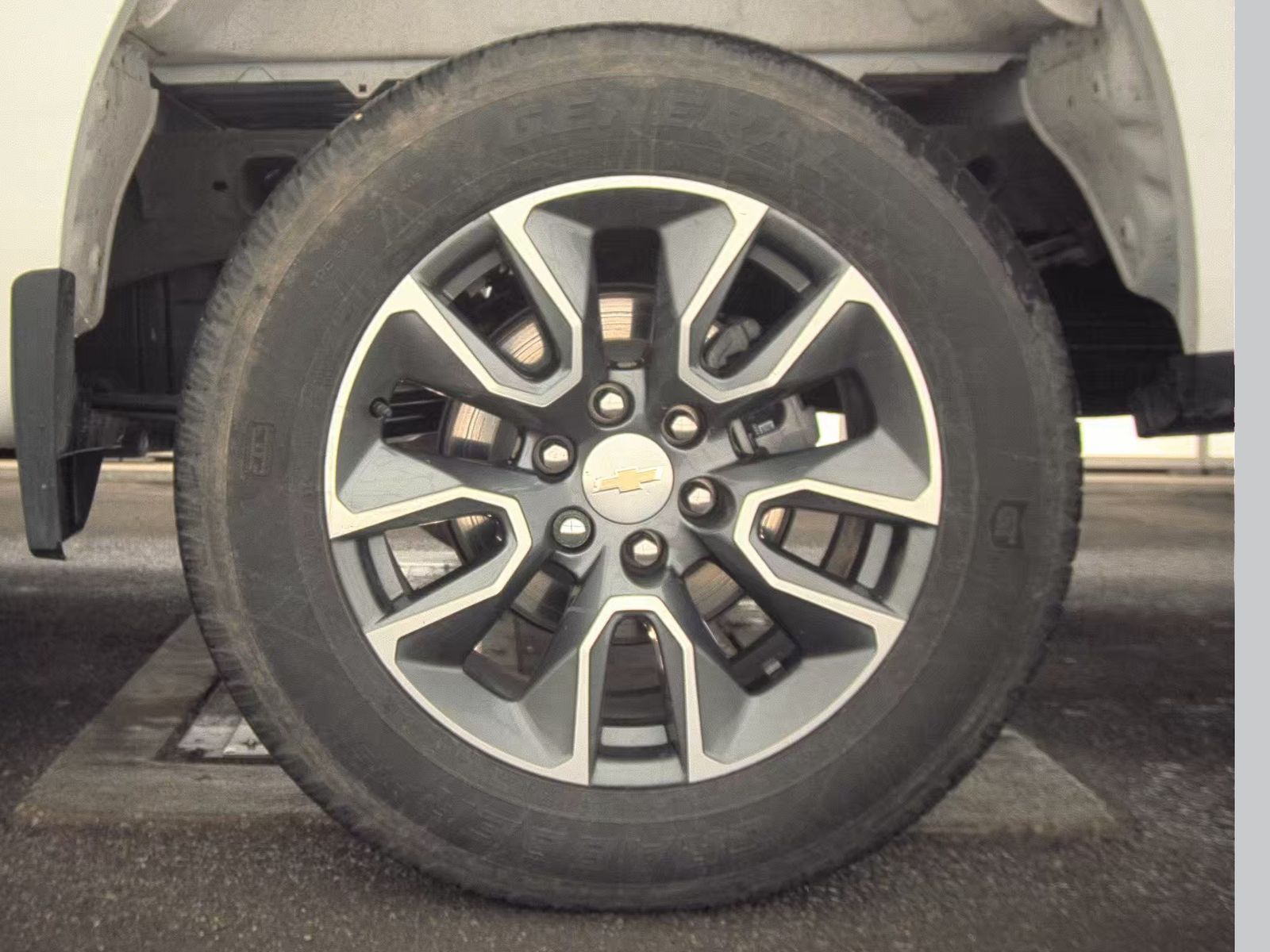 2023 Chevrolet Silverado 1500 LT AWD