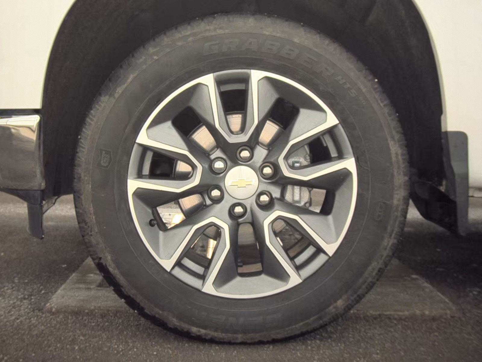 2023 Chevrolet Silverado 1500 LT AWD