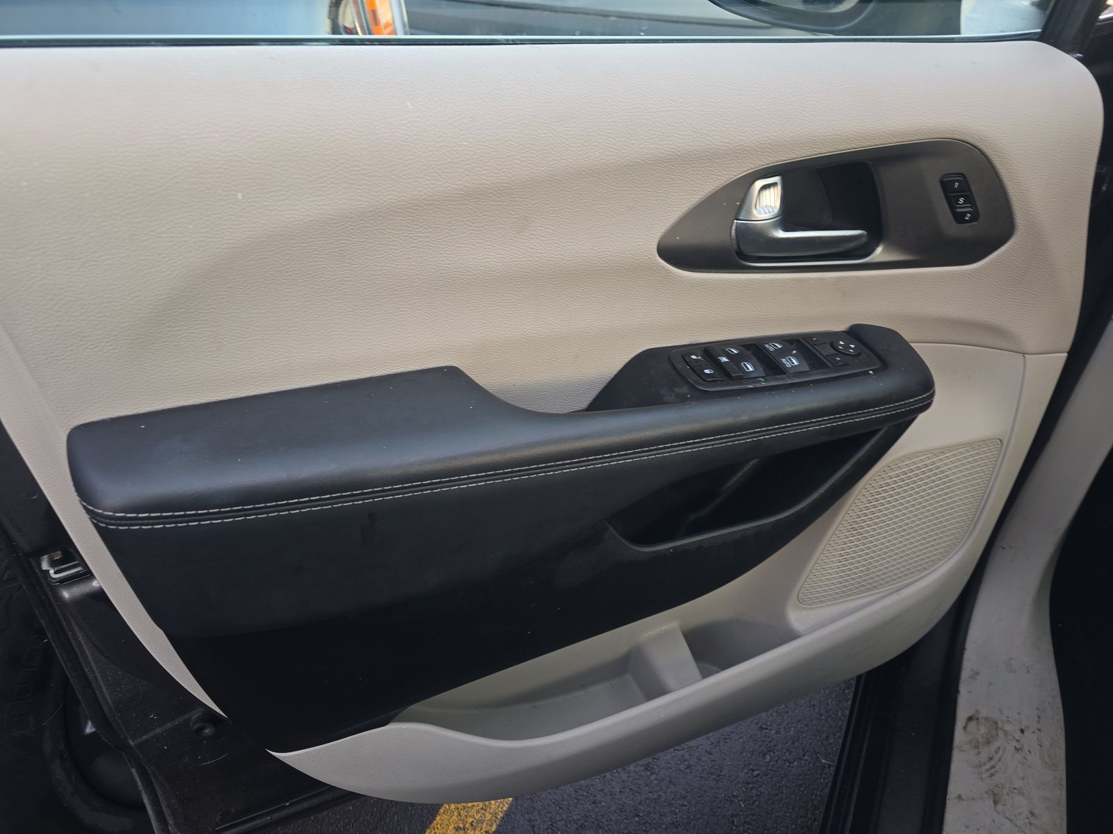 2023 Chrysler Pacifica Touring L FWD