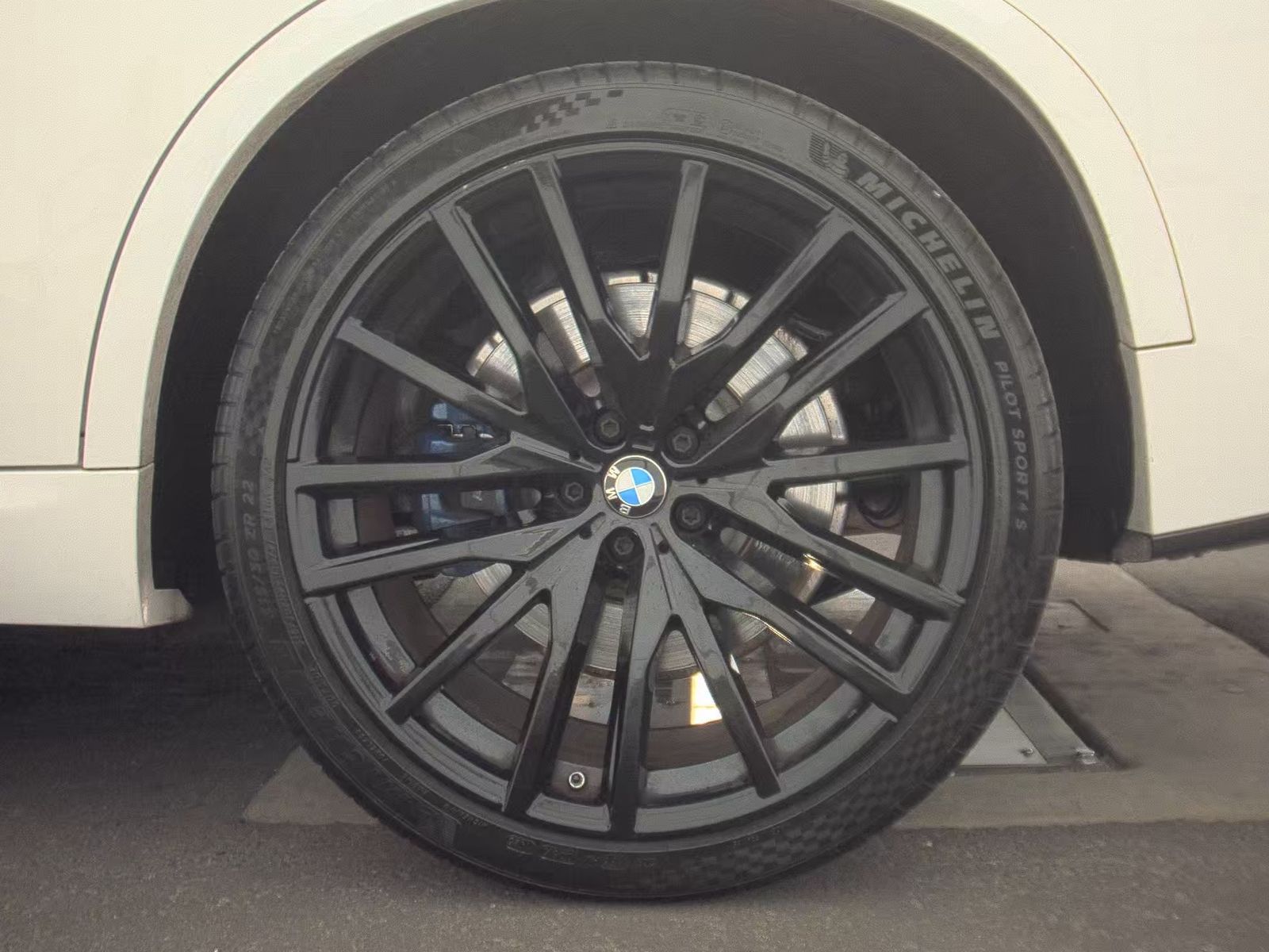 2021 BMW X5 M50i AWD