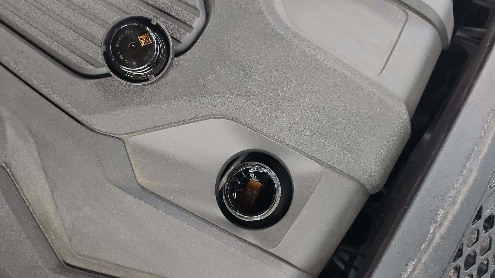 2022 Porsche Macan Base AWD