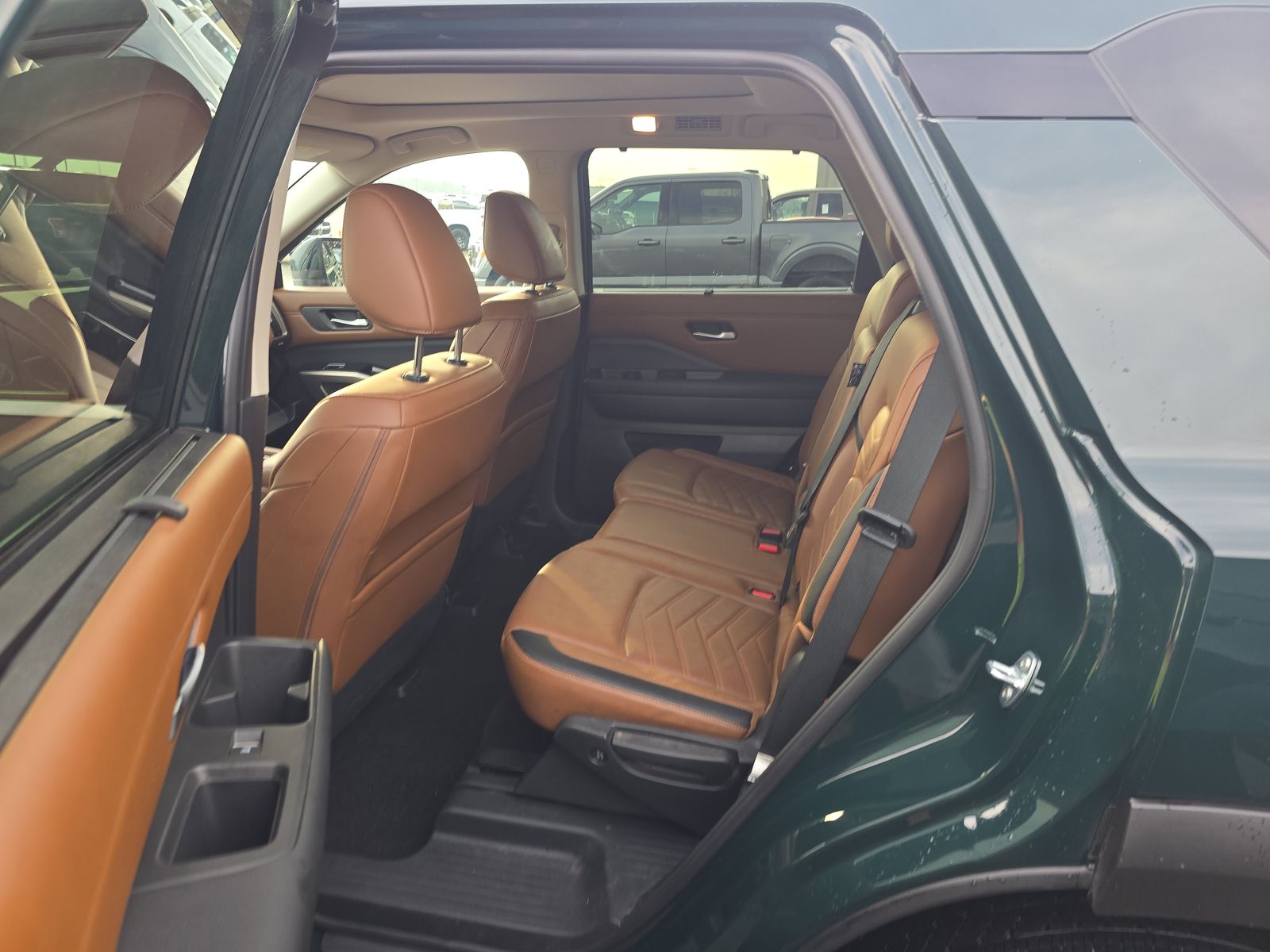 2024 Nissan Pathfinder Platinum FWD