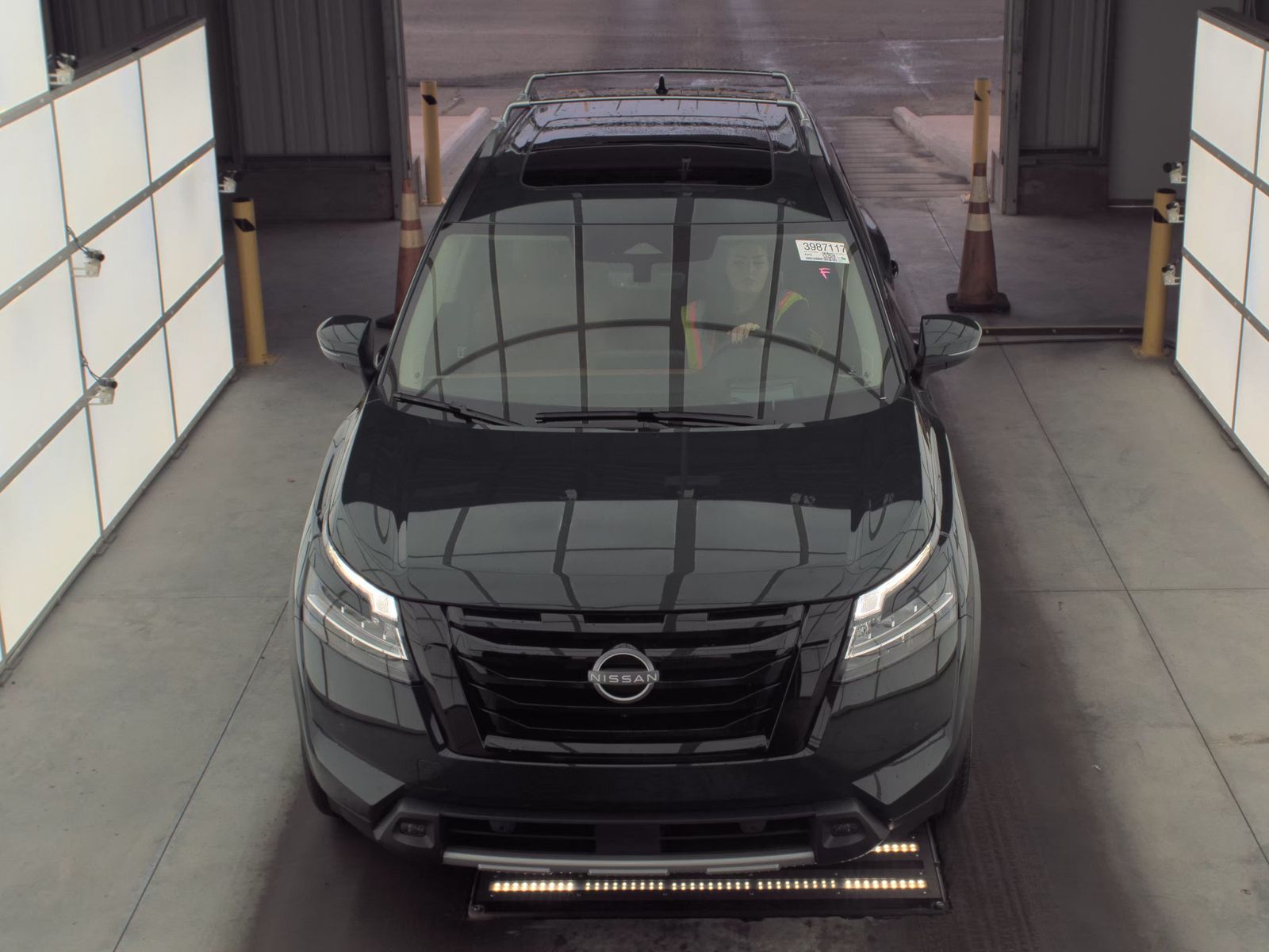 2024 Nissan Pathfinder Platinum FWD