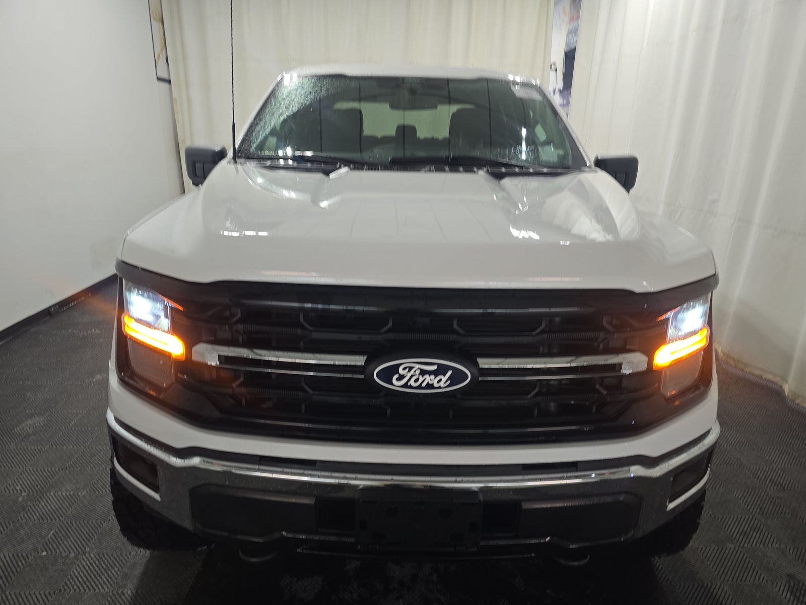 2024 Ford F-150 XLT AWD