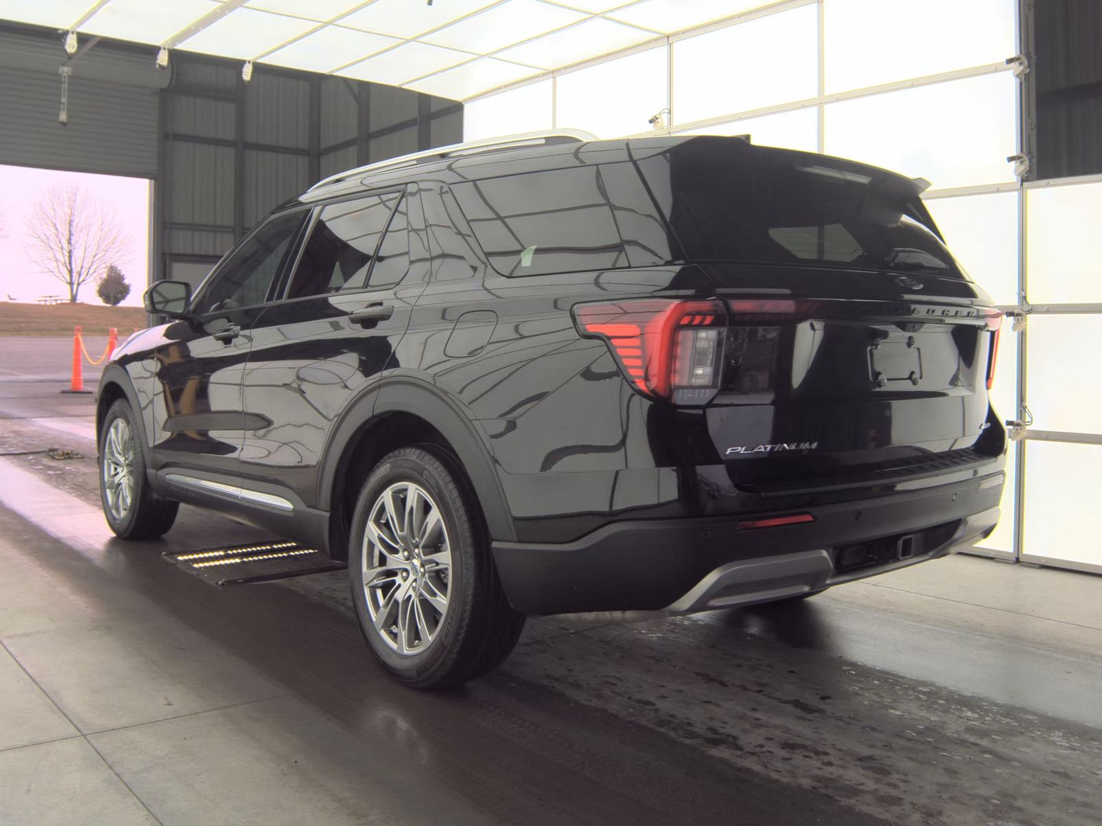 2025 Ford Explorer Platinum AWD