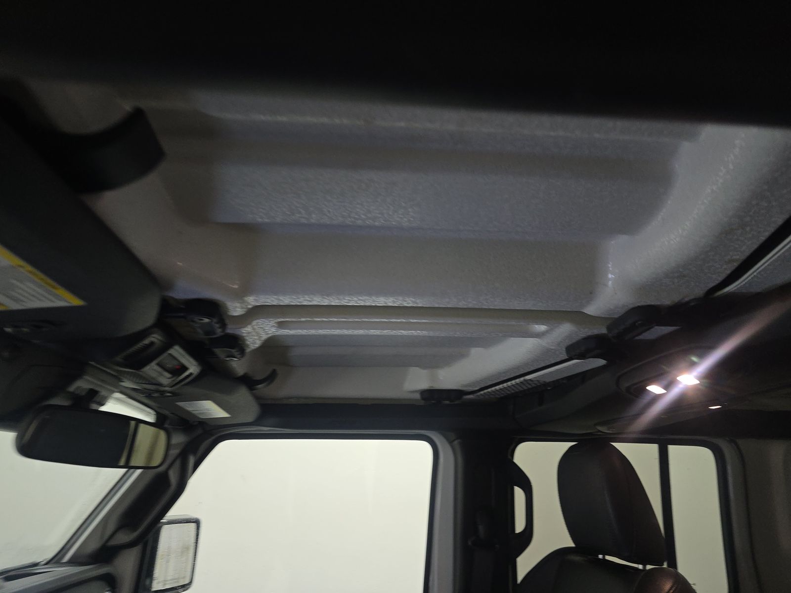 2025 Jeep Wrangler Sahara AWD