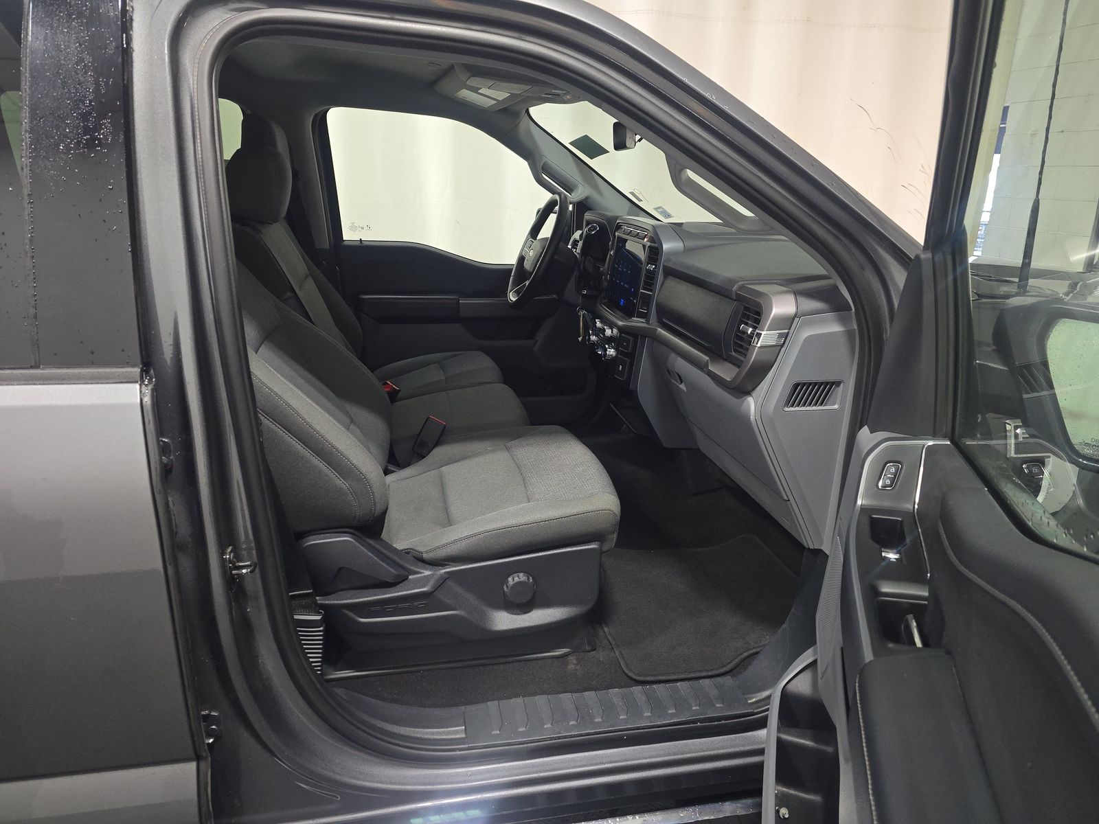 2024 Ford F-150 XLT AWD