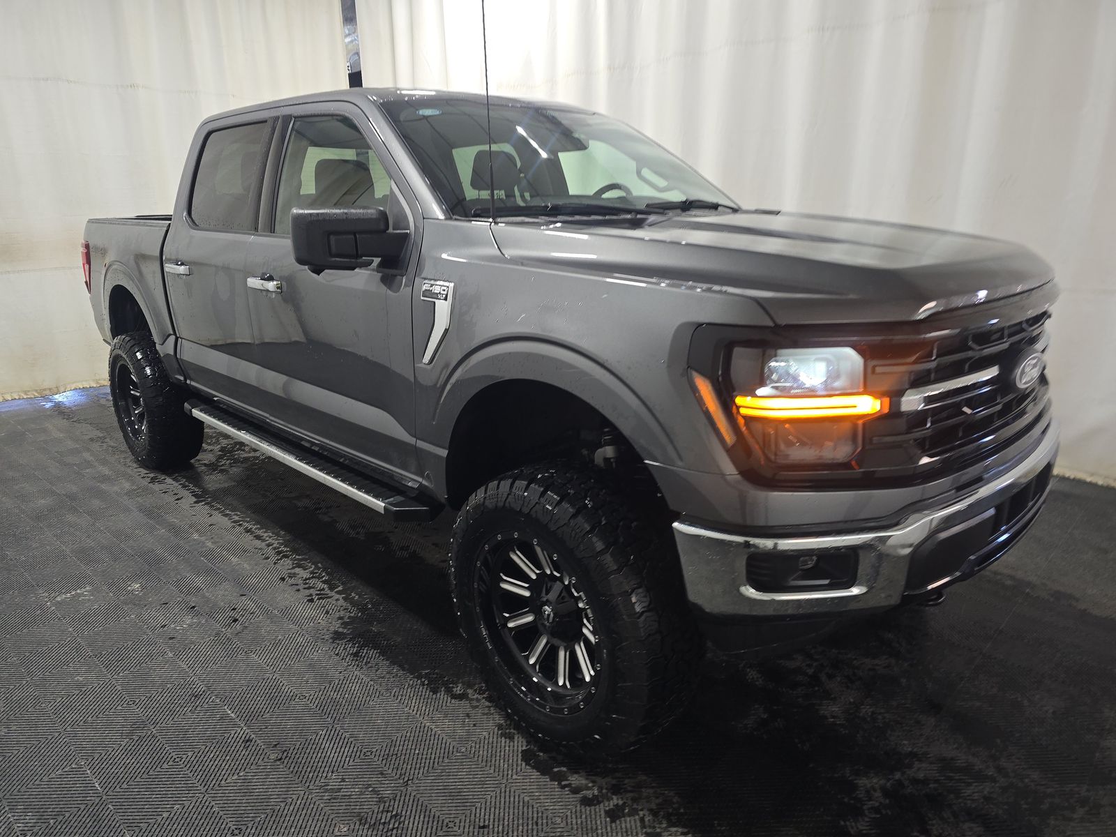 2024 Ford F-150 XLT AWD
