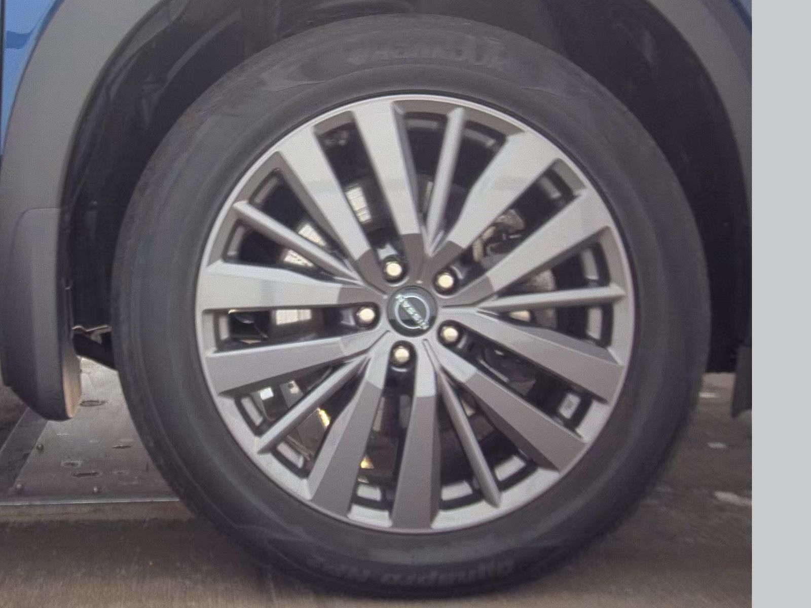 2023 Nissan Pathfinder SL AWD