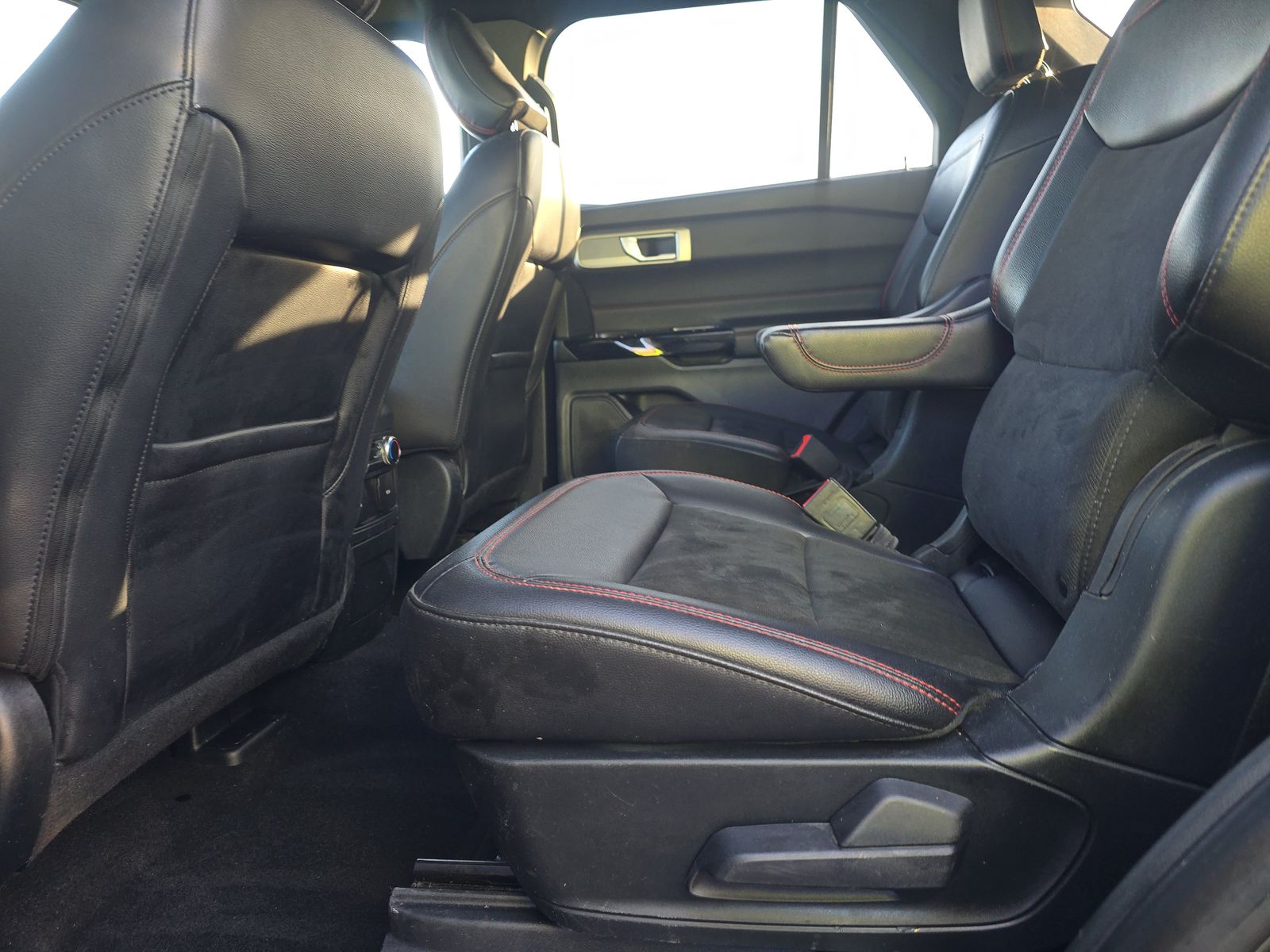 2024 Ford Explorer ST-Line AWD