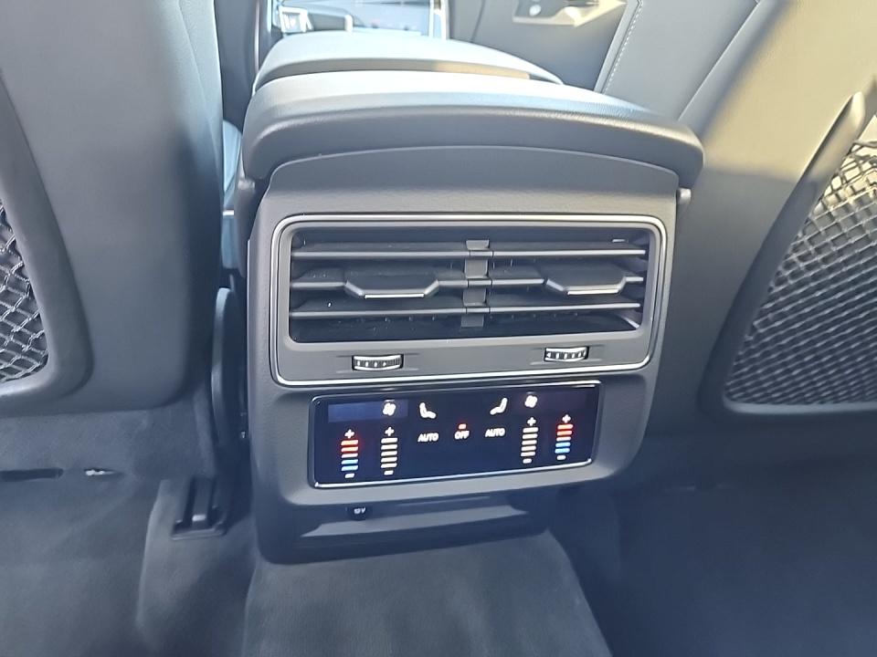 2022 Audi Q8 Premium Plus AWD