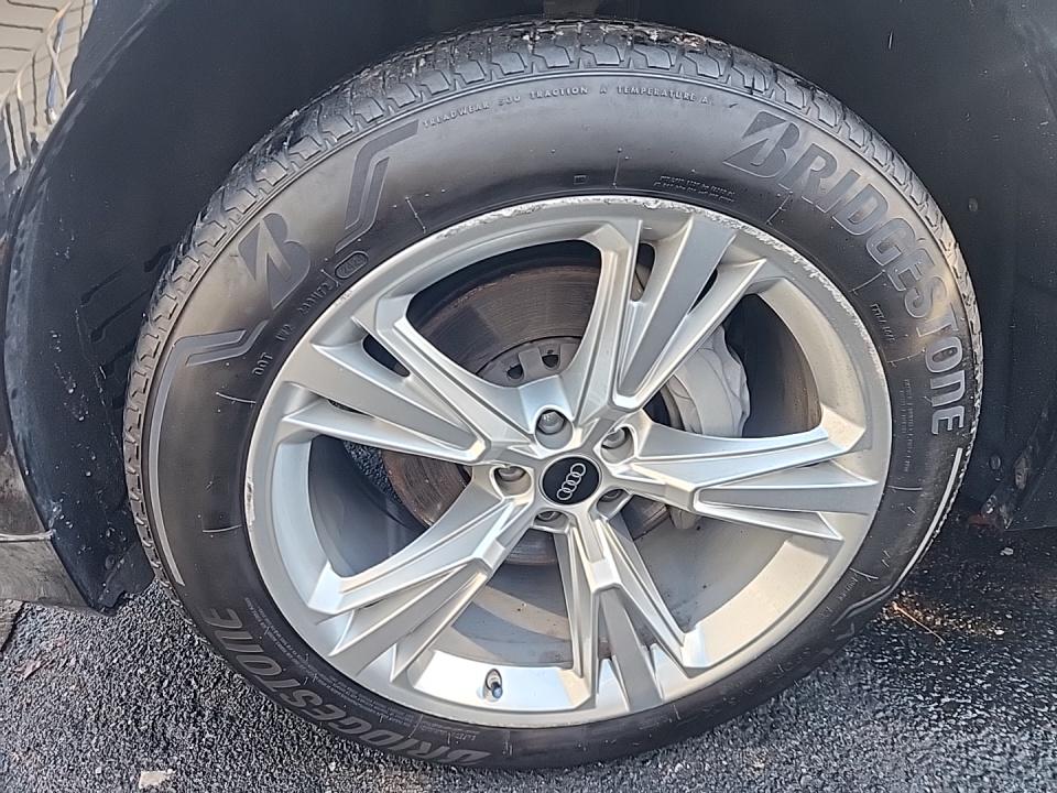 2022 Audi Q8 Premium Plus AWD