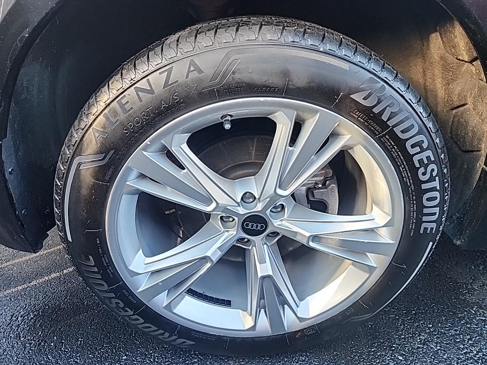 2022 Audi Q8 Premium Plus AWD