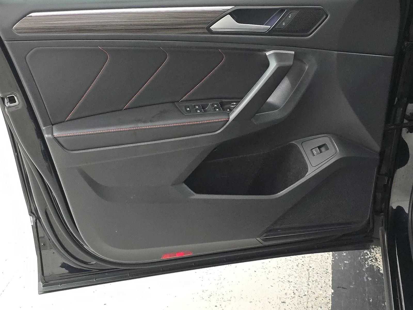 2024 Volkswagen Tiguan 2.0T Wolfsburg Edition FWD