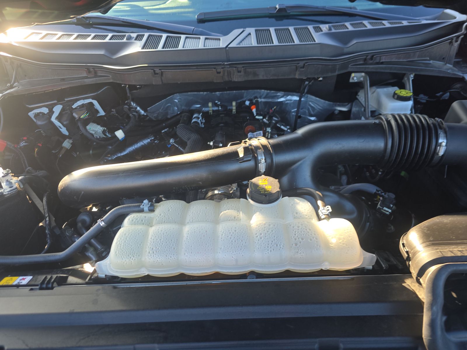 2025 Ford F-150 XLT AWD