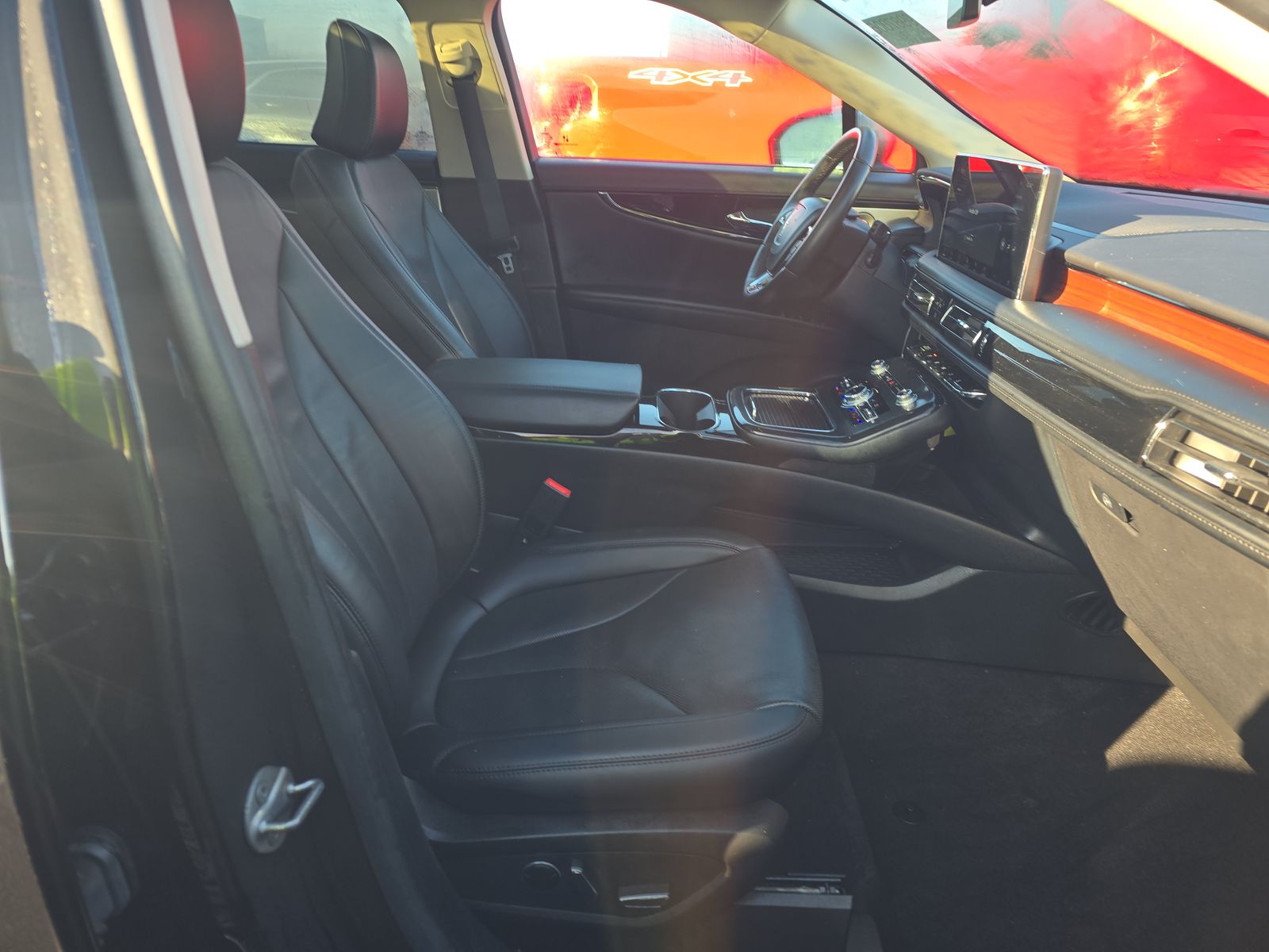 2023 Lincoln Nautilus Reserve AWD