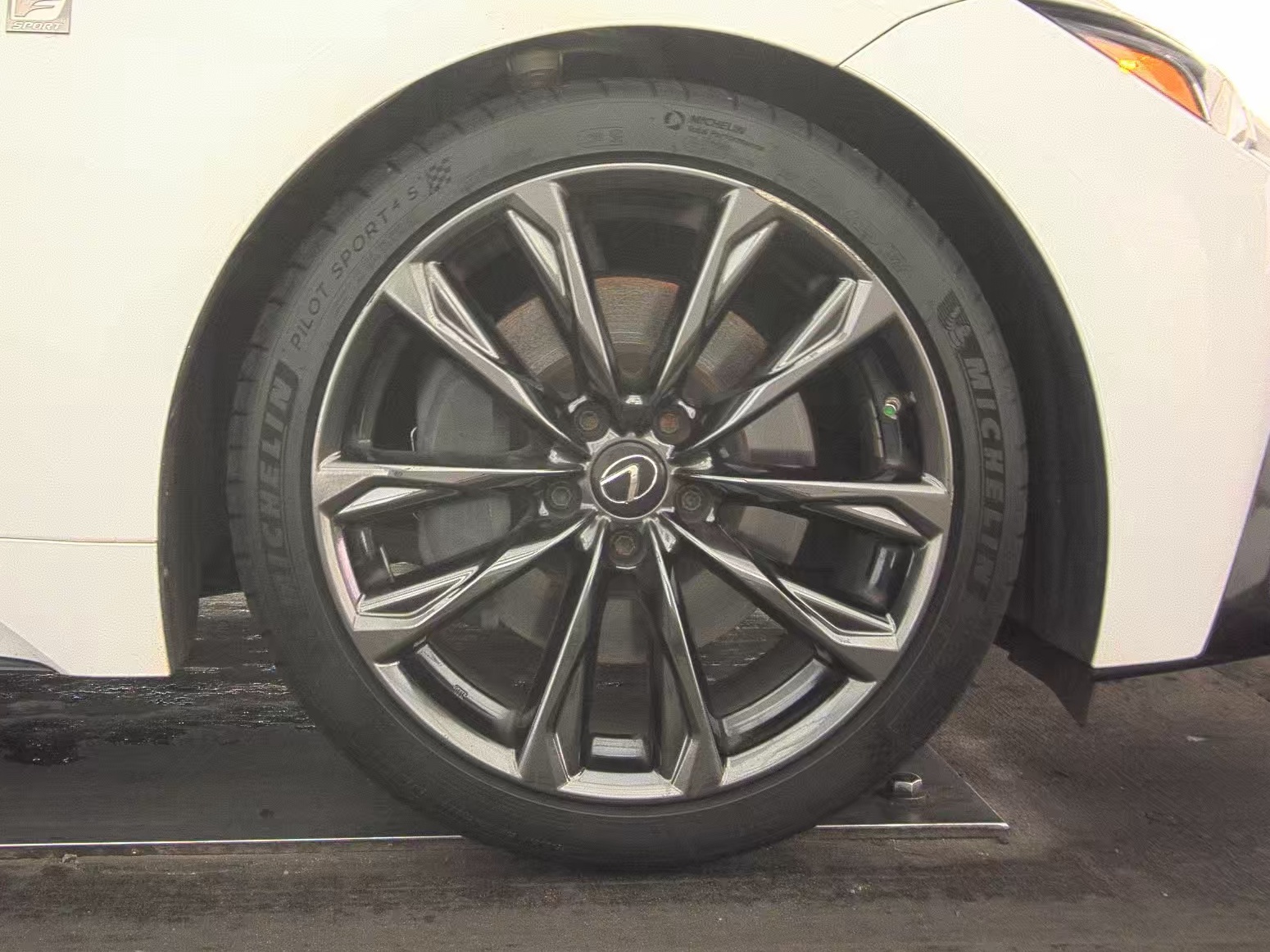 2022 Lexus IS IS 350 F SPORT RWD