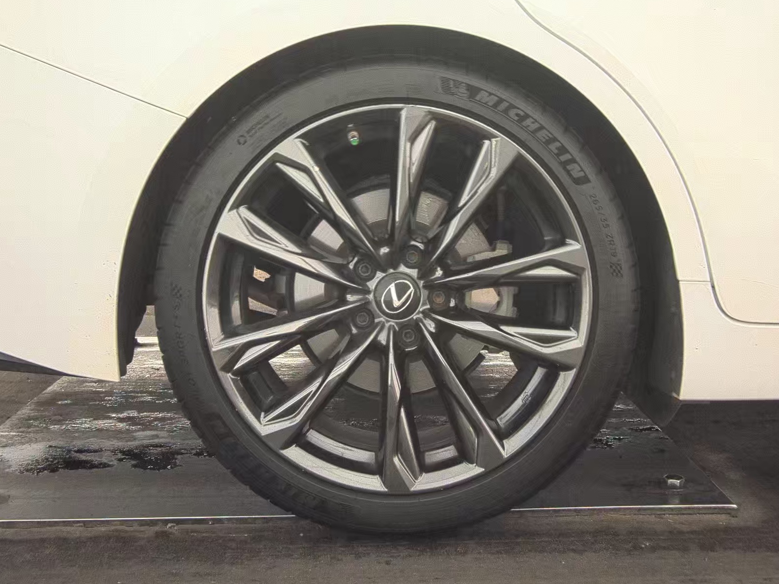 2022 Lexus IS IS 350 F SPORT RWD