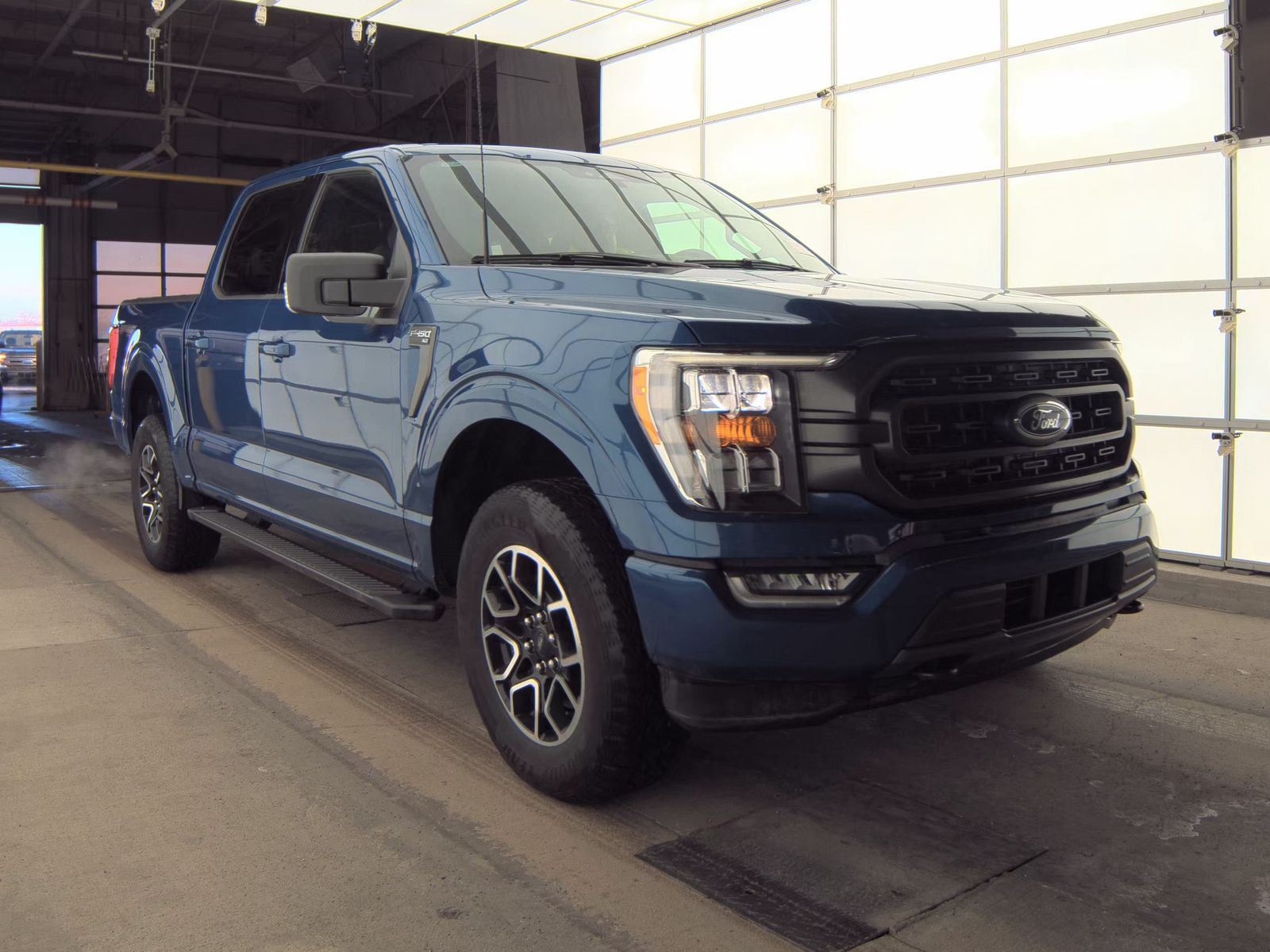 2023 Ford F-150 XLT AWD