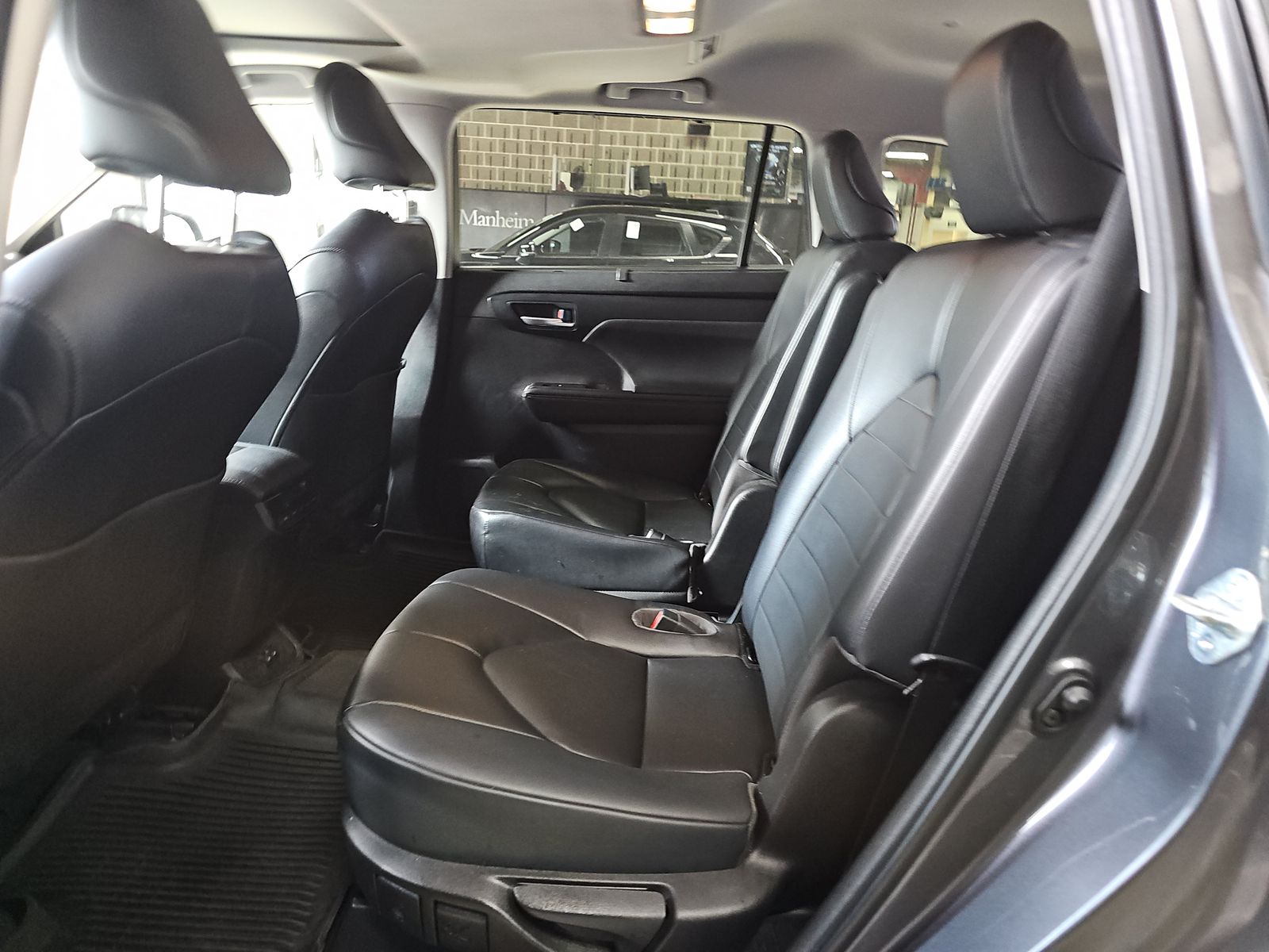 2023 Toyota Highlander XLE AWD