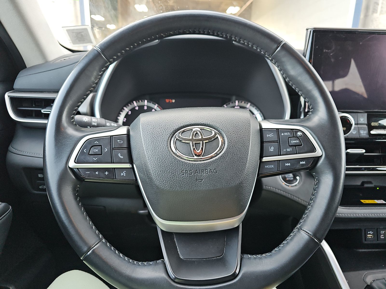 2023 Toyota Highlander XLE AWD