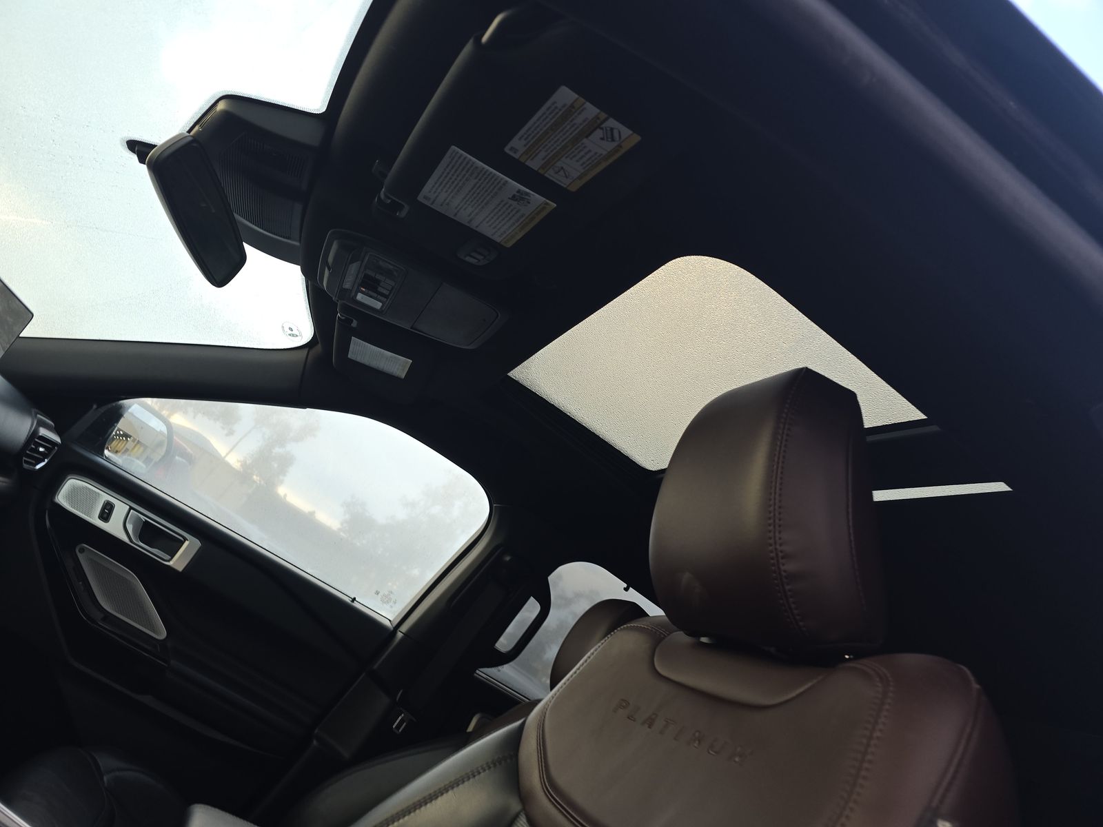 2023 Ford Explorer Hybrid Platinum AWD