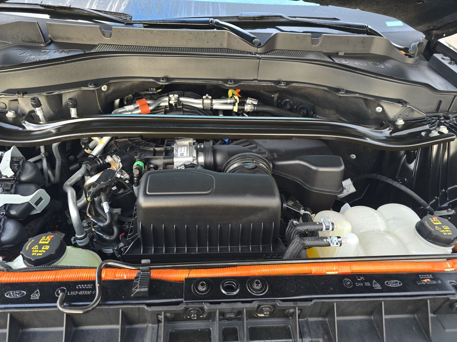 2023 Ford Explorer Hybrid Platinum AWD