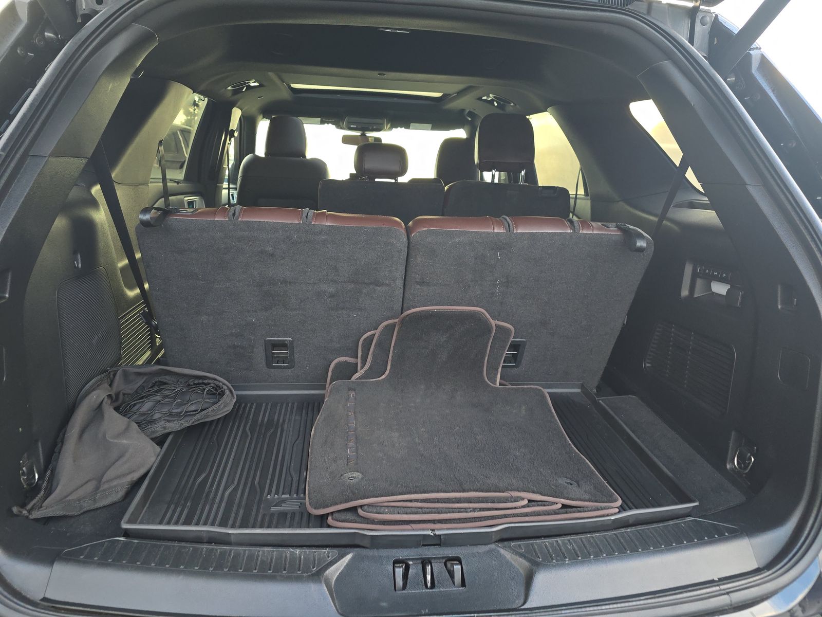 2023 Ford Explorer Hybrid Platinum AWD