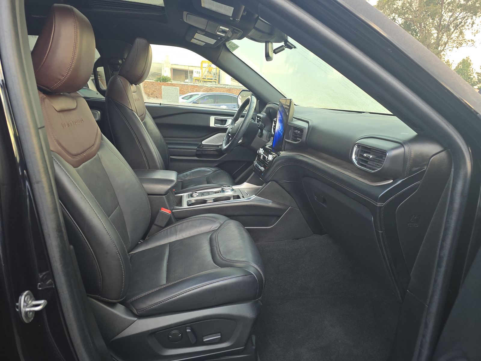 2023 Ford Explorer Hybrid Platinum AWD