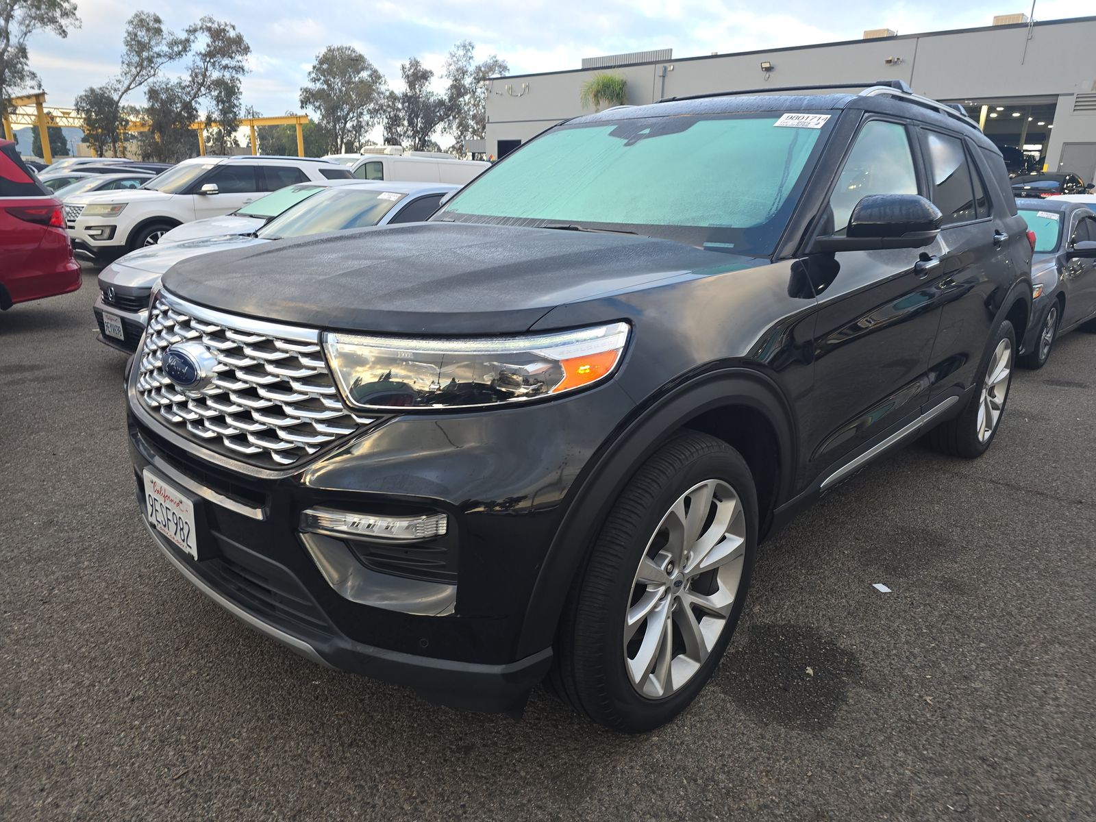 2023 Ford Explorer Hybrid Platinum AWD