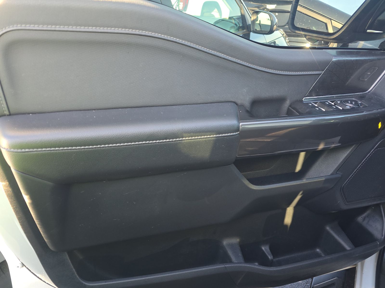 2023 Ford F-150 Hybrid XLT AWD