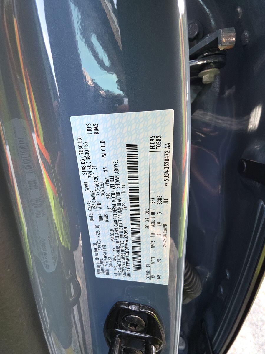 2023 Ford F-150 Lariat AWD