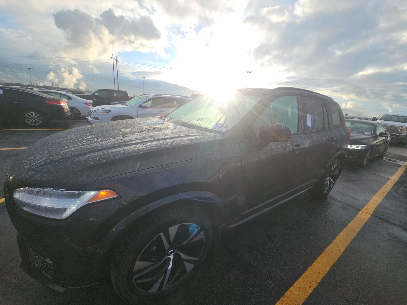 2022 Volvo XC90 Recharge T8 R-Design AWD