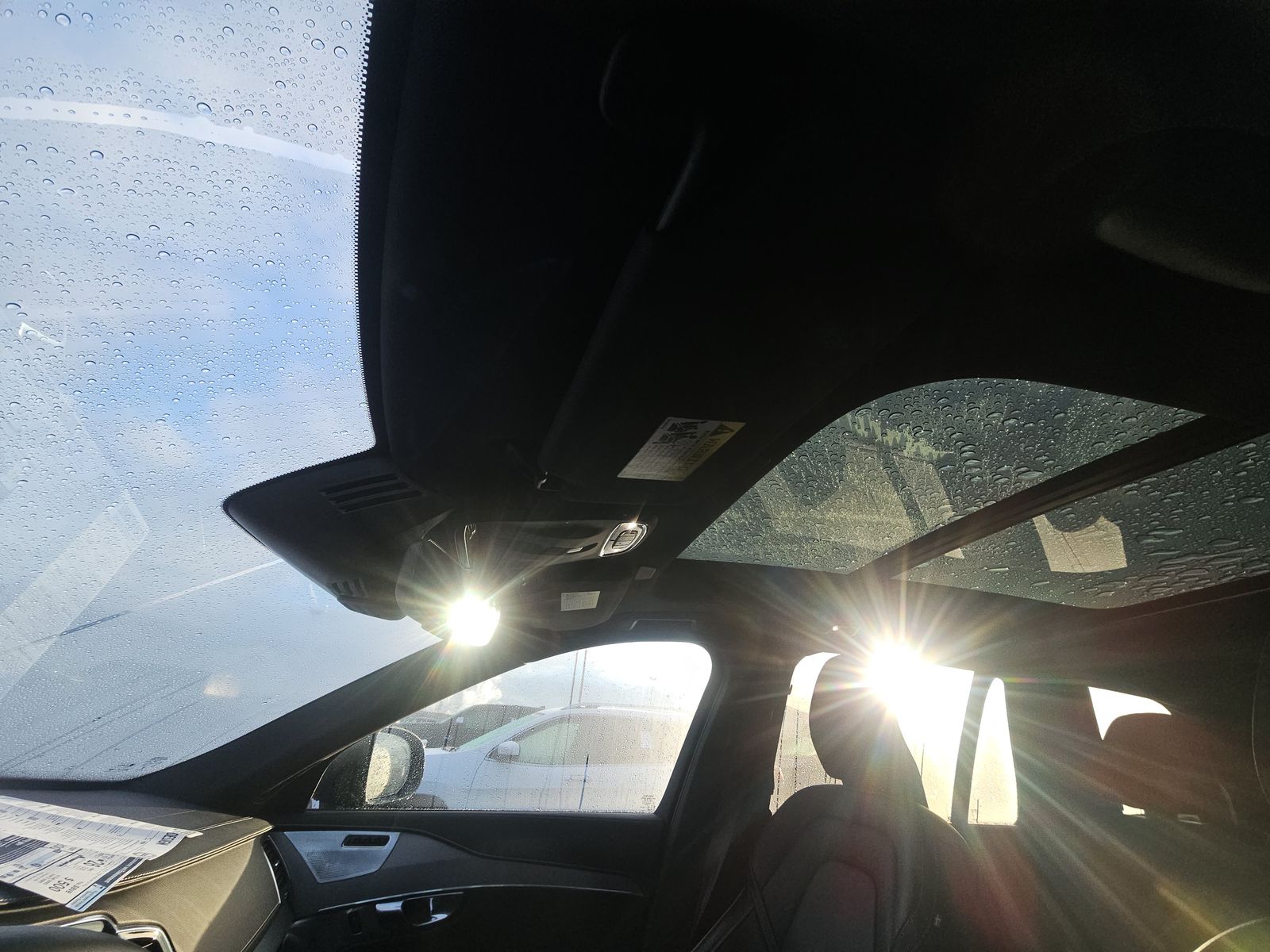 2022 Volvo XC90 Recharge T8 R-Design AWD