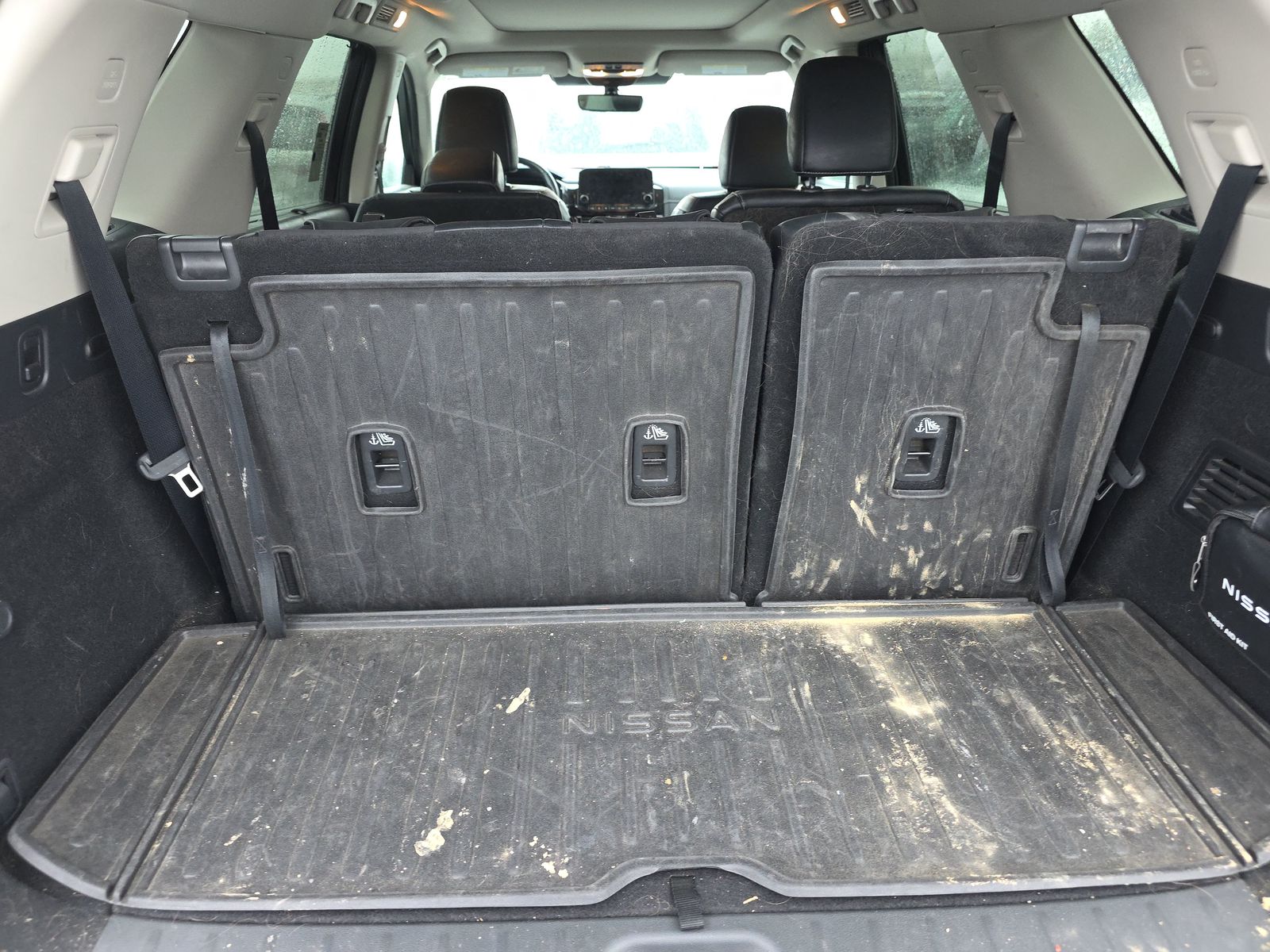 2023 Nissan Pathfinder Platinum AWD