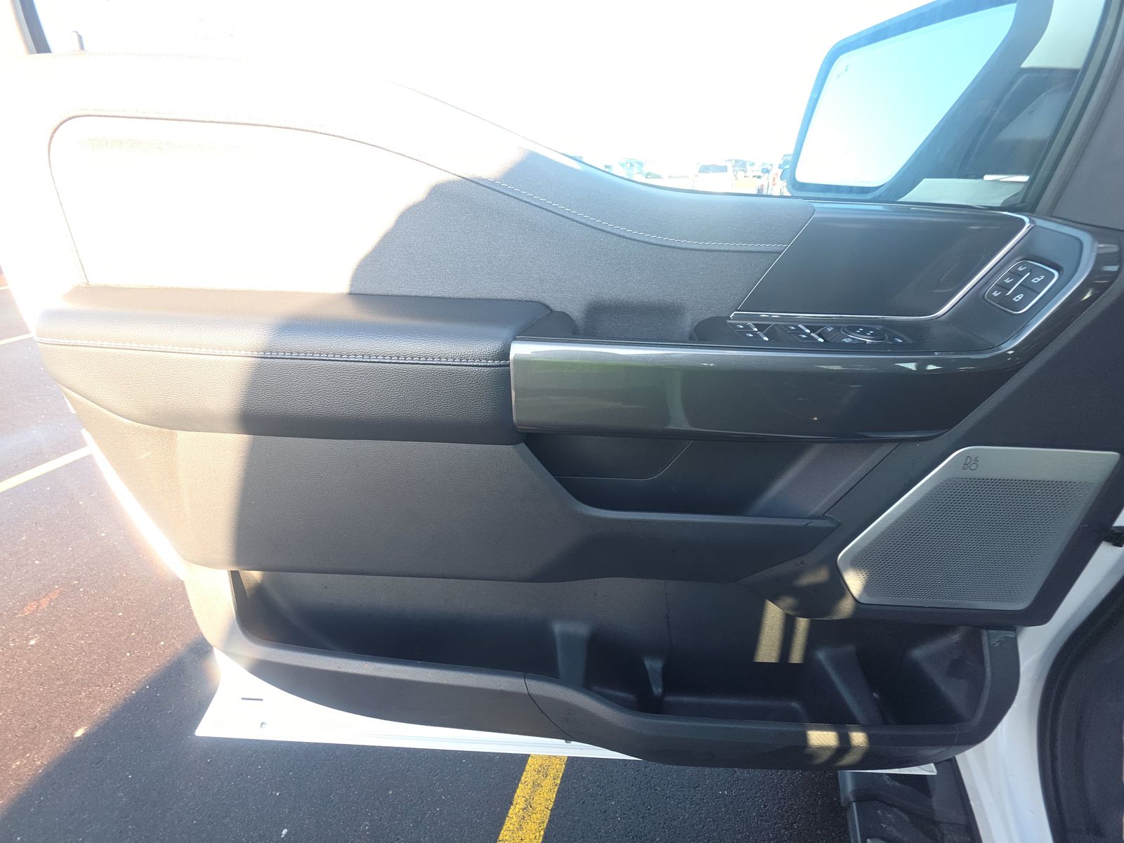 2023 Ford F-150 Hybrid Lariat AWD