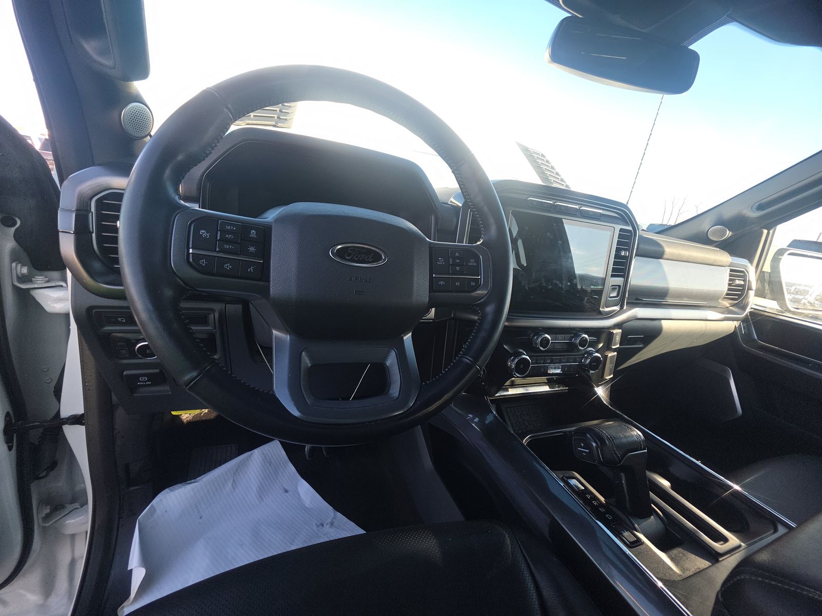 2023 Ford F-150 Hybrid Lariat AWD