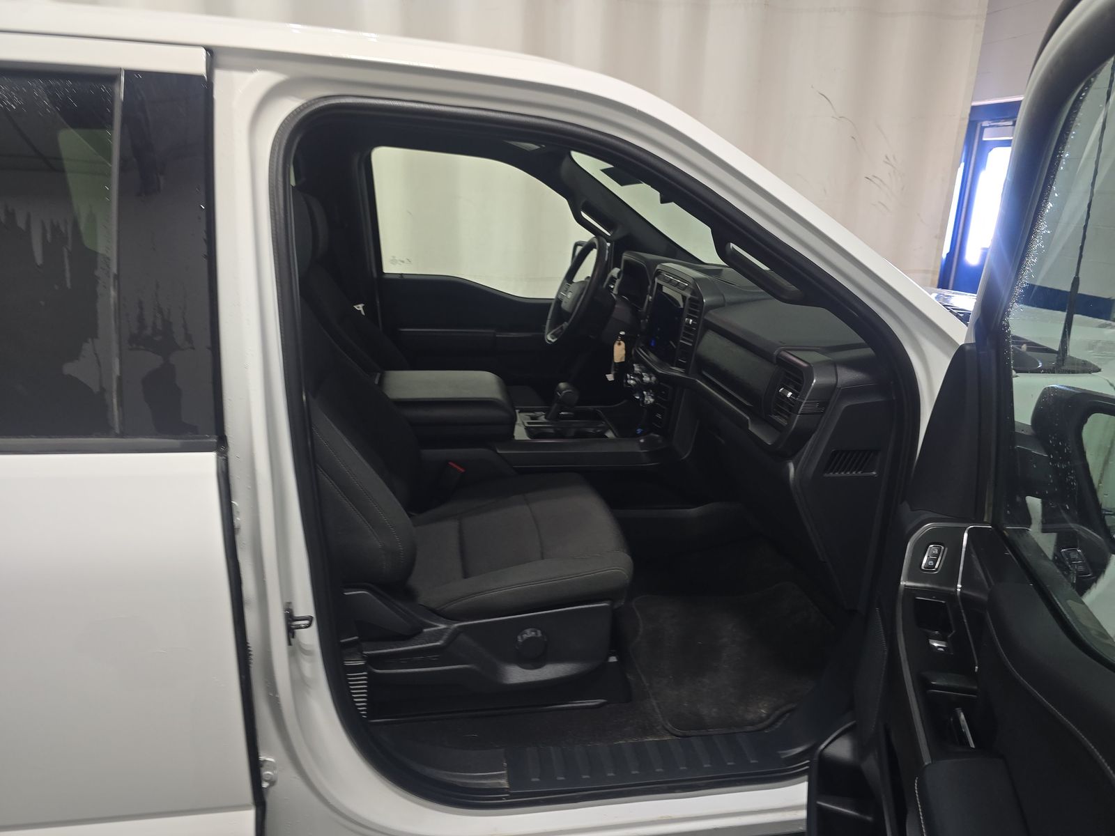 2024 Ford F-150 XLT AWD